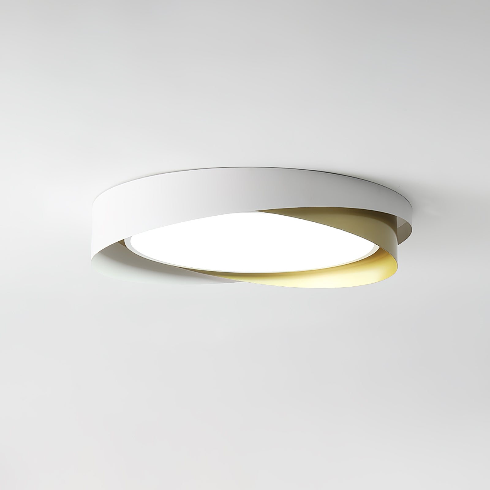 Qavinno Ceiling Light