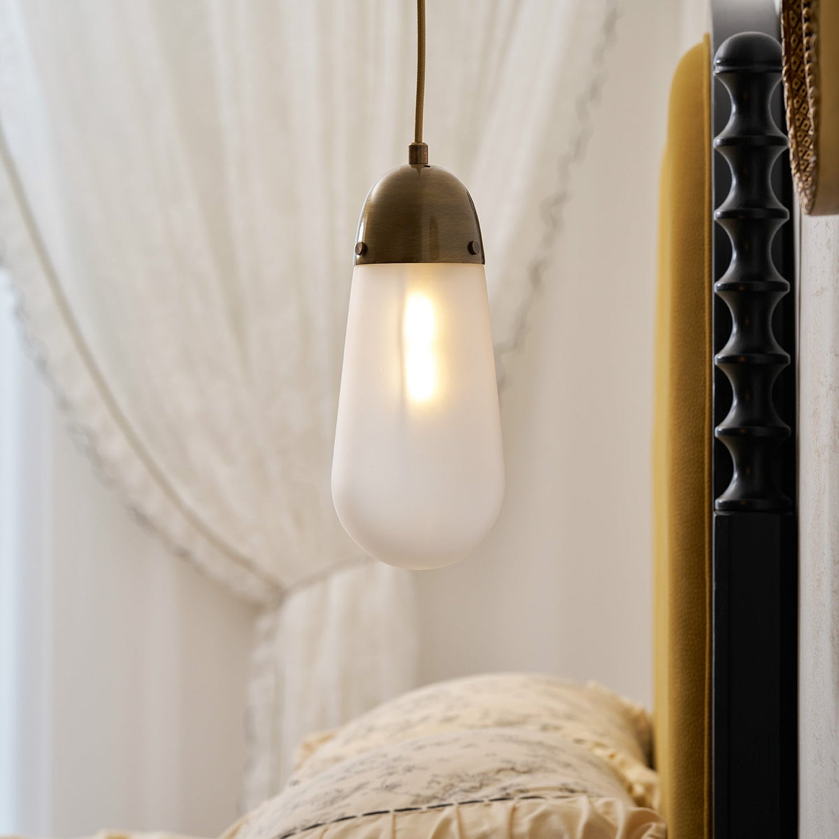 Ariwyn Teardrop Pendant Light