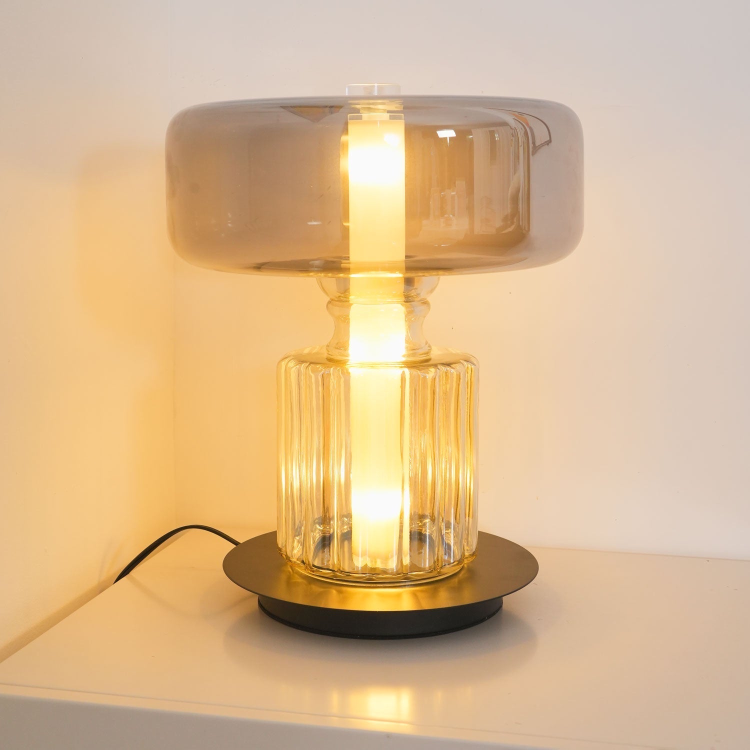 Repanuzi Table Lamp