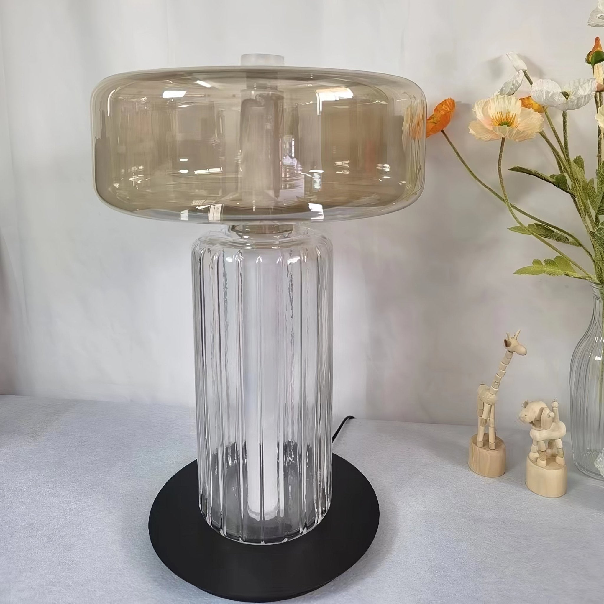 Repanuzi Table Lamp