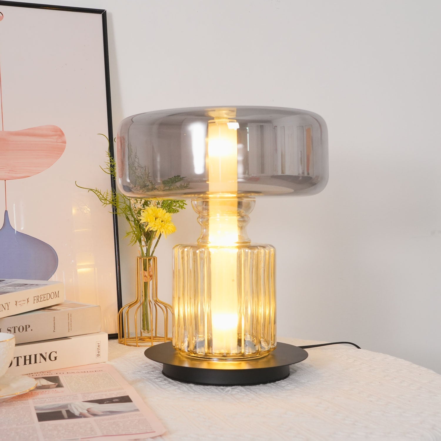 Repanuzi Table Lamp