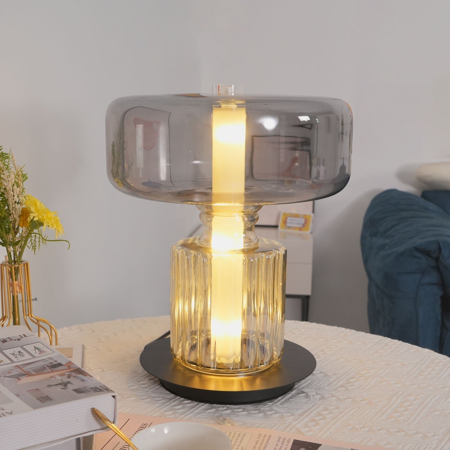 Repanuzi Table Lamp