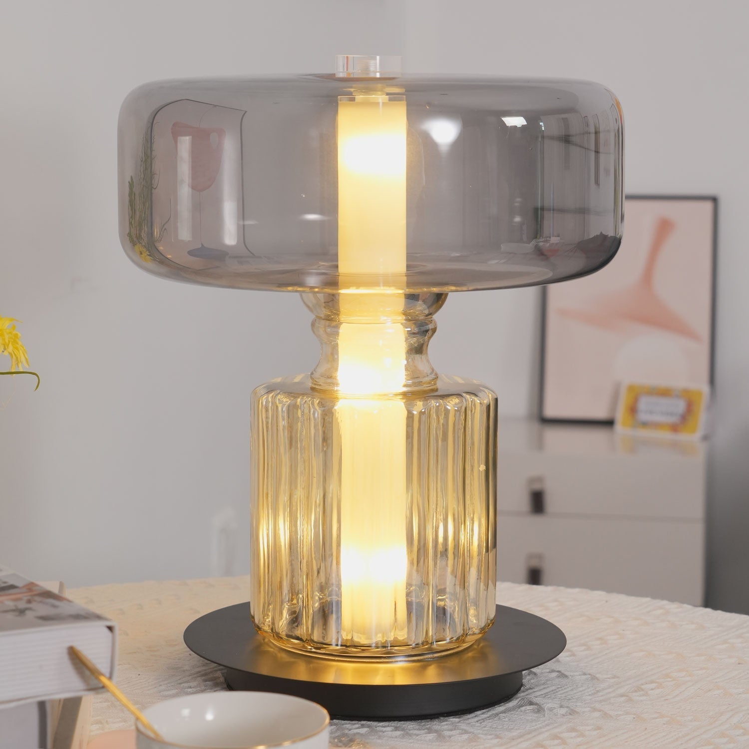 Repanuzi Table Lamp