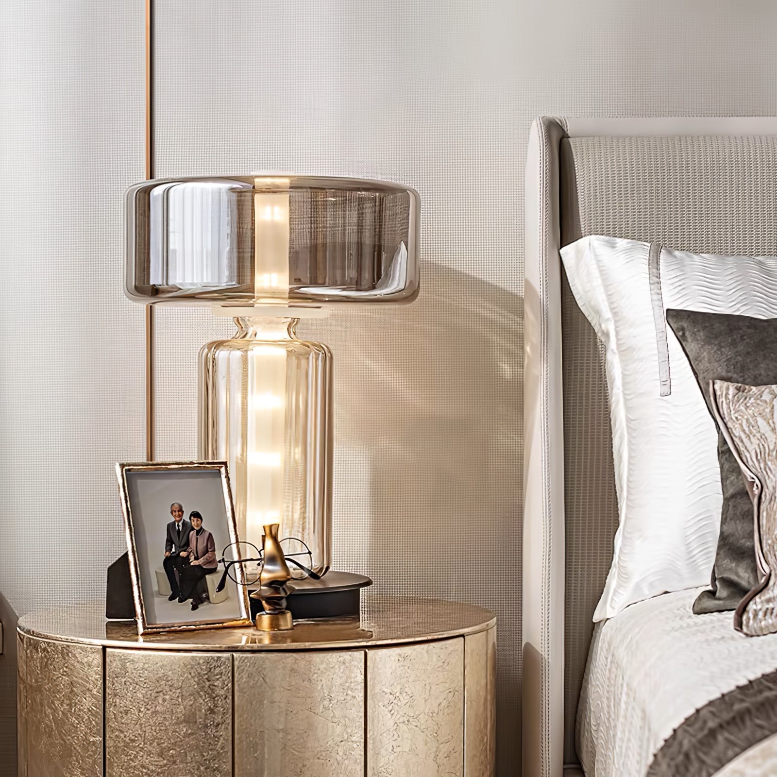 Repanuzi Table Lamp
