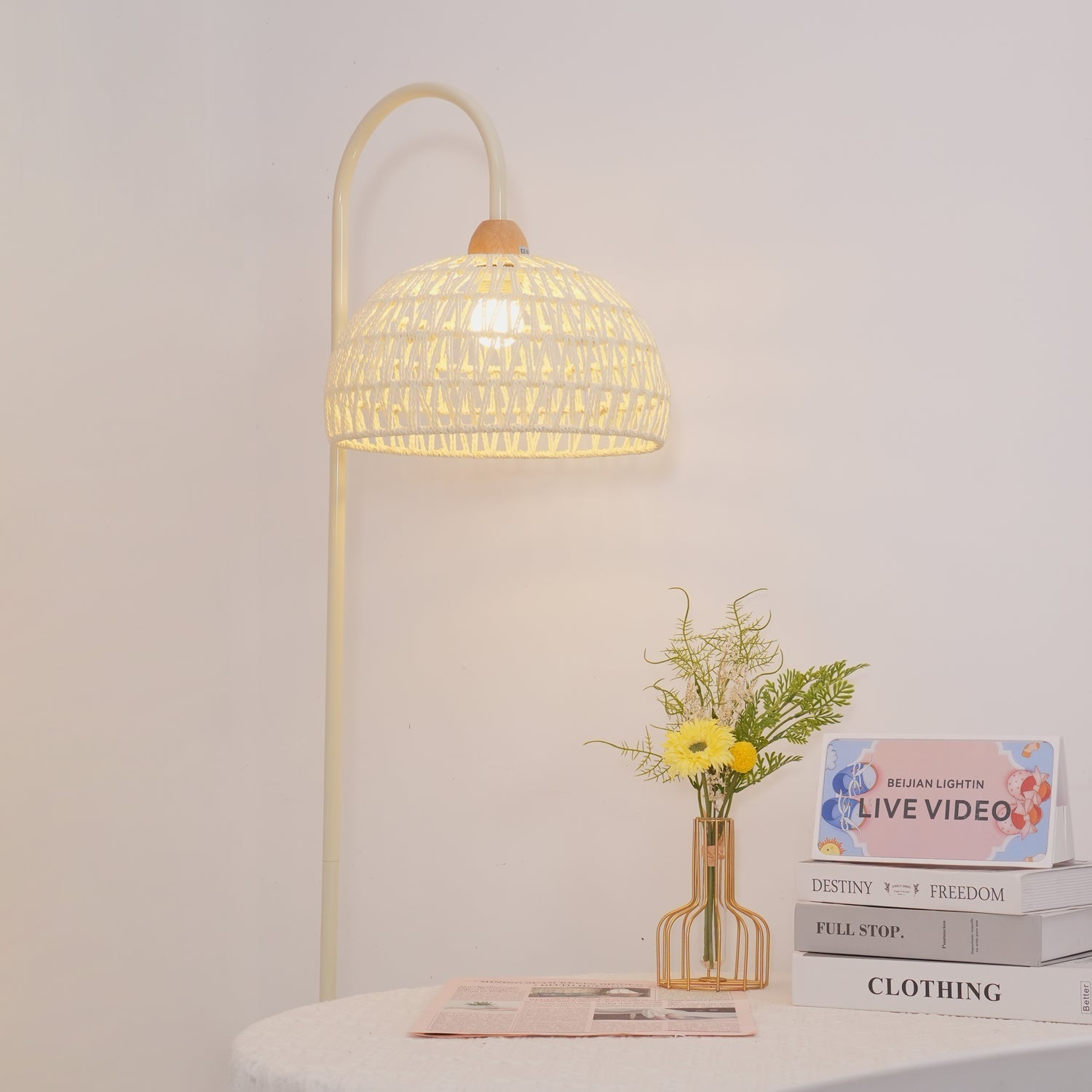 Clovor Floor Lamp