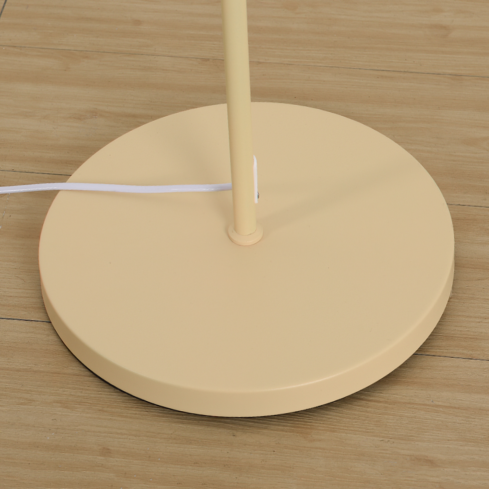Clovor Floor Lamp