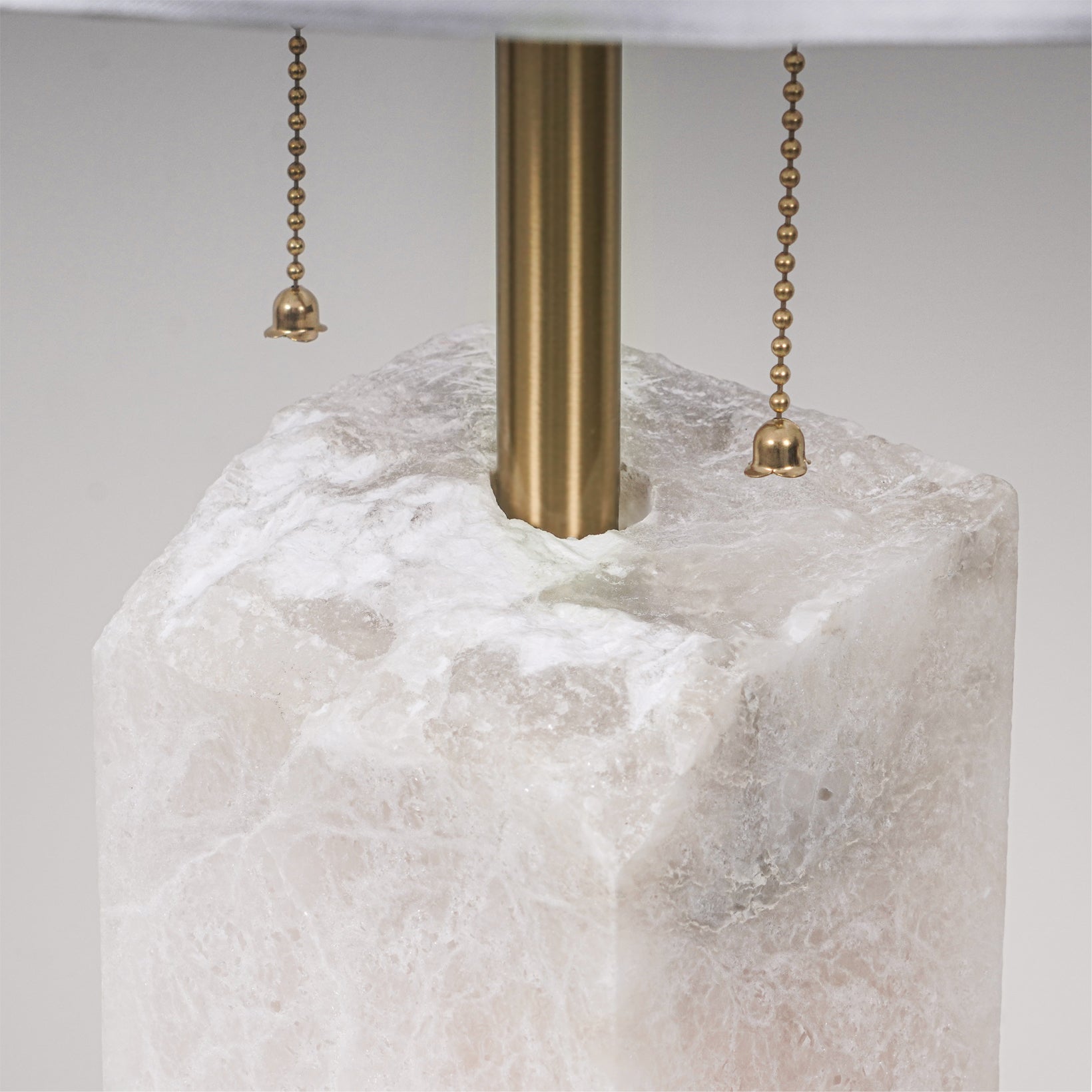 Ravvezo Alabaster Table Lamp