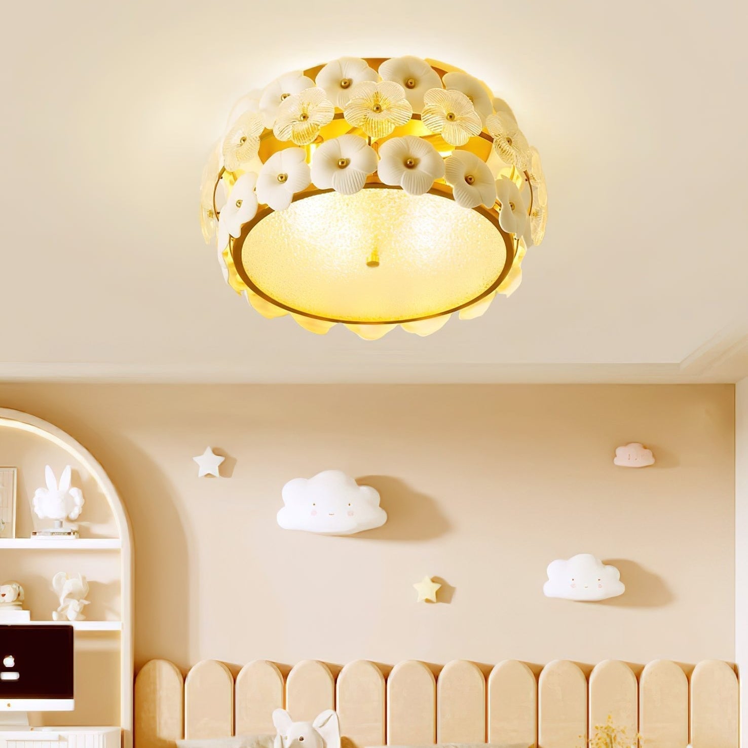 Regi Flower Ceiling Light