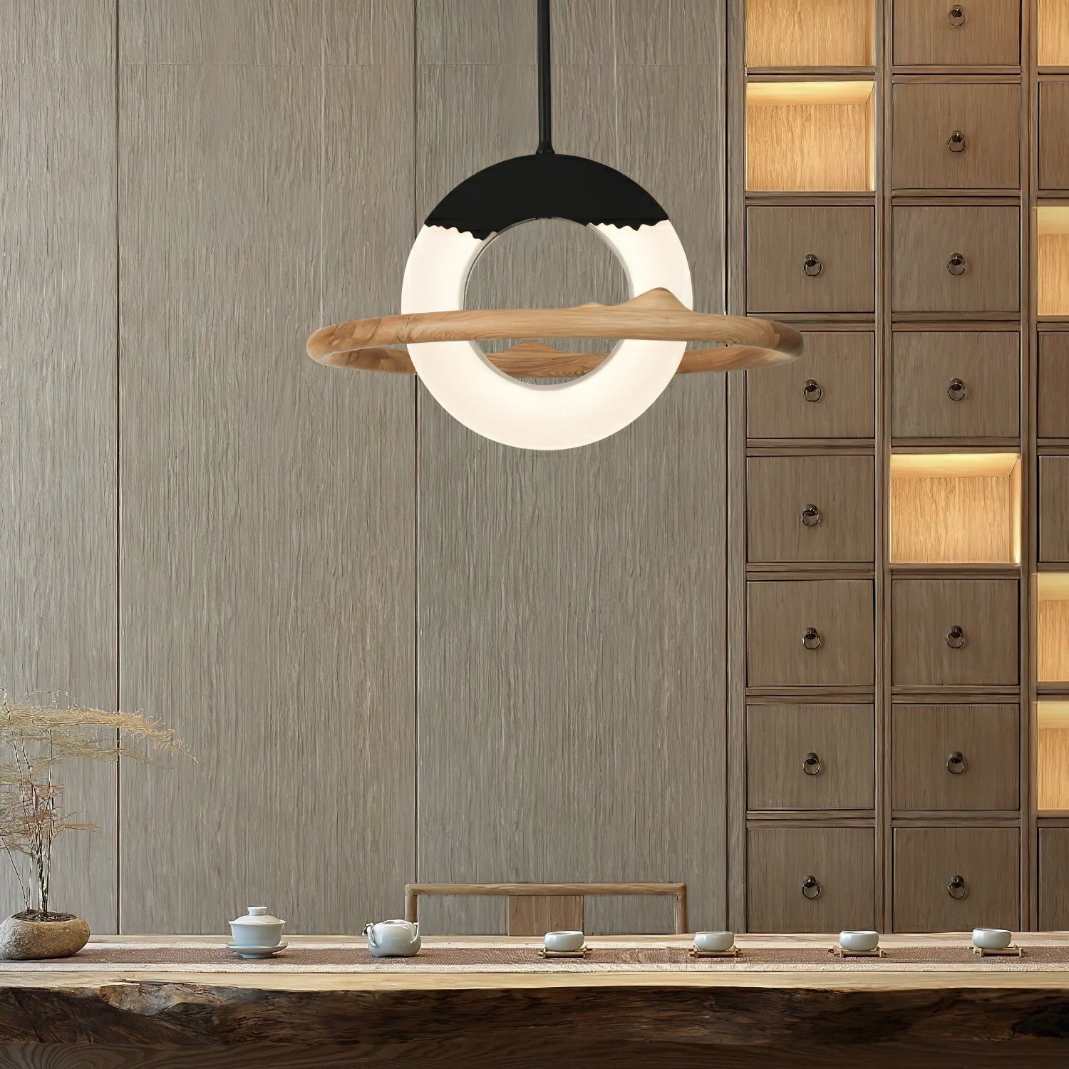 Raenifa Pendant Light