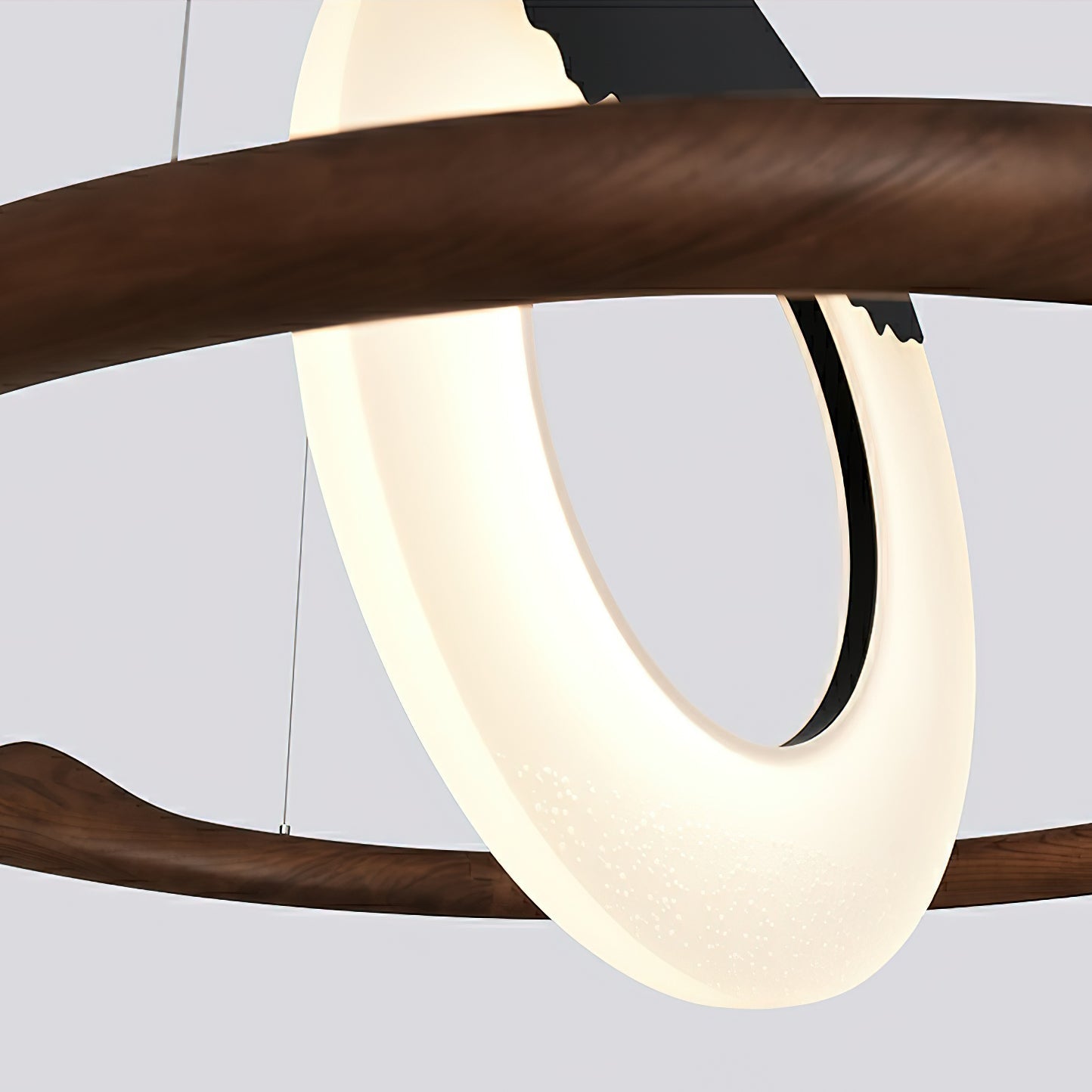 Raenifa Pendant Light