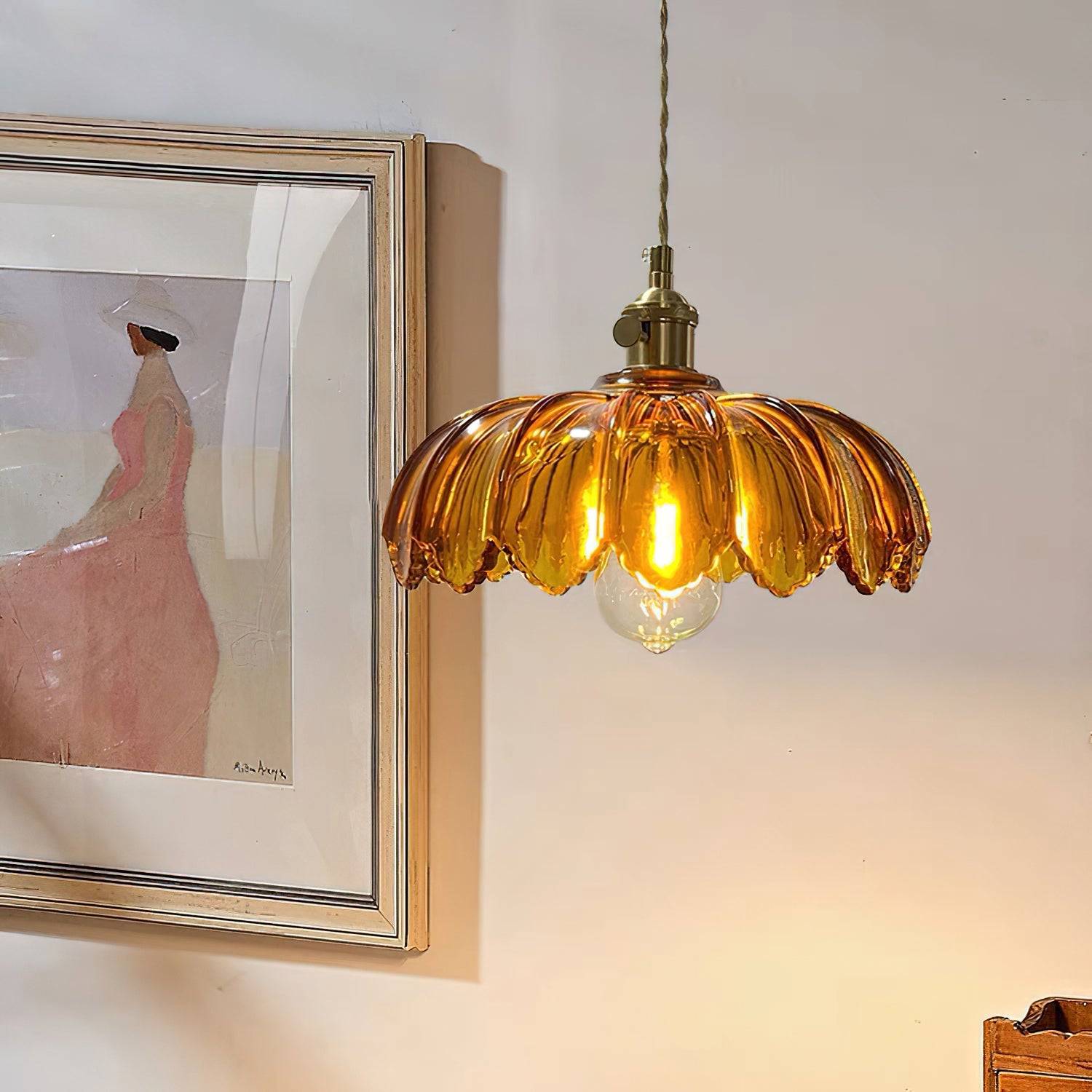 Morras Petal Pendant Light