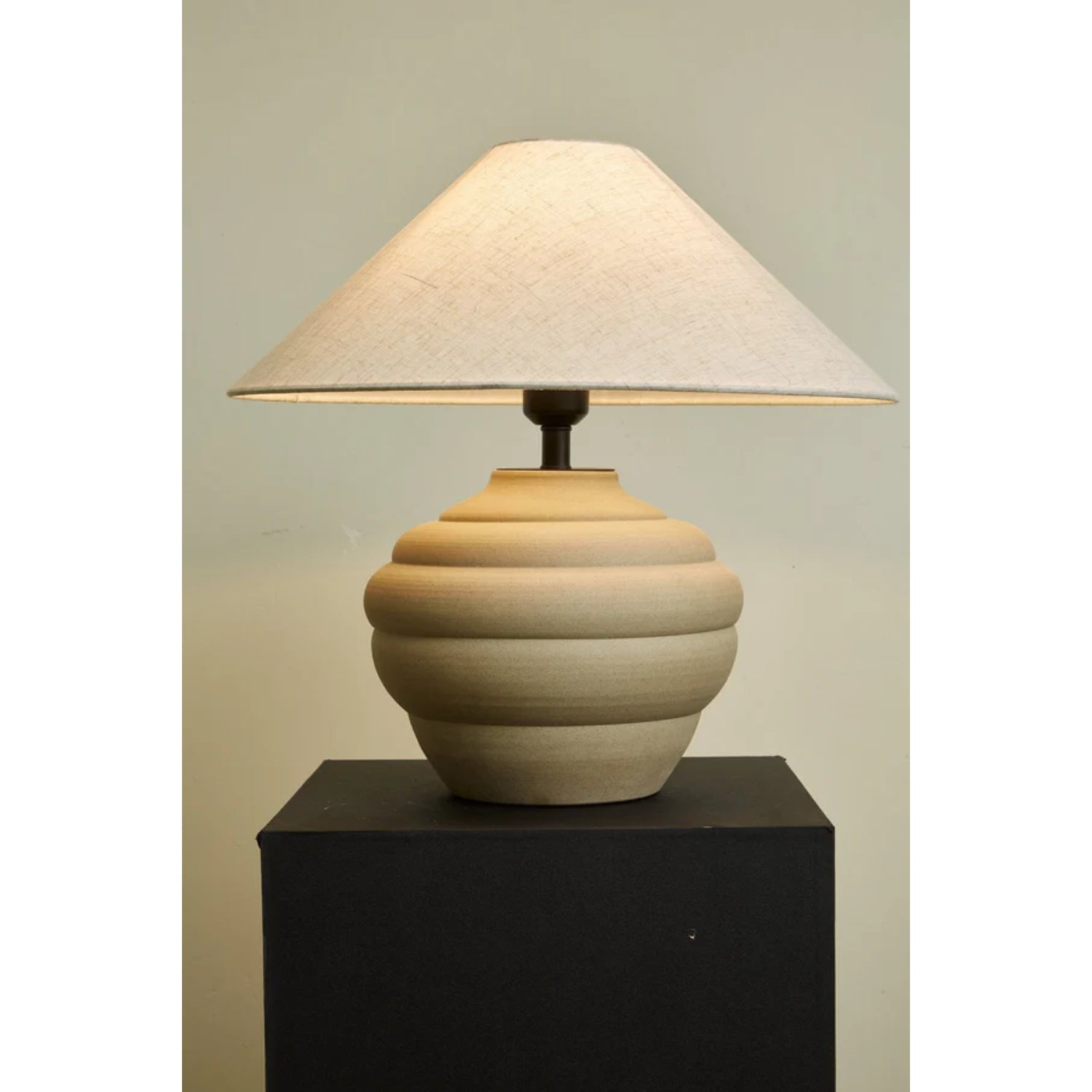 Clasmo Table Lamp