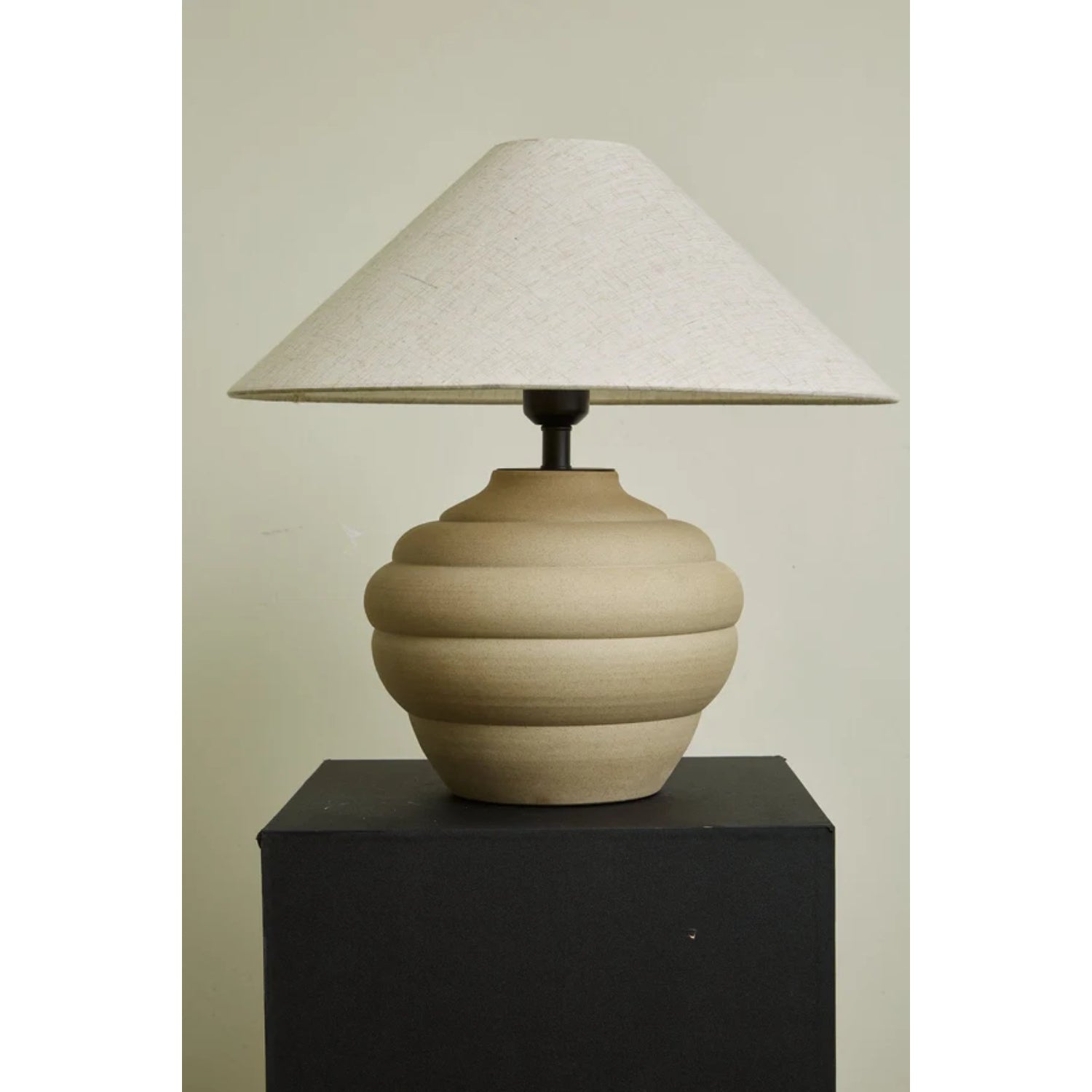 Clasmo Table Lamp