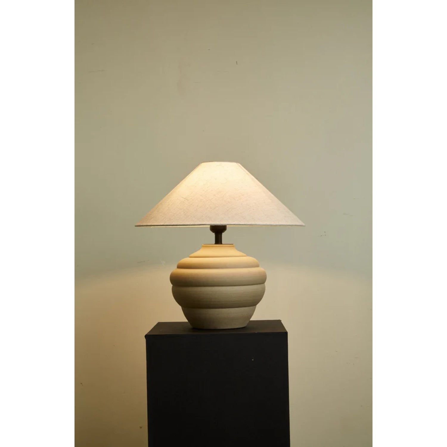 Clasmo Table Lamp