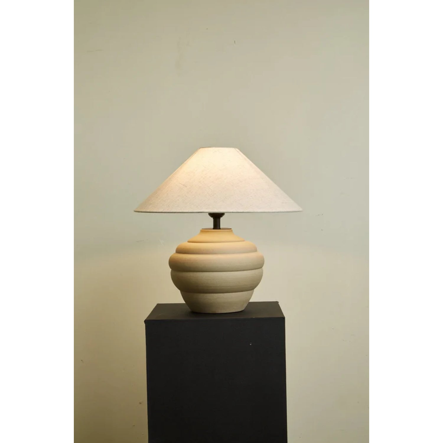 Clasmo Table Lamp