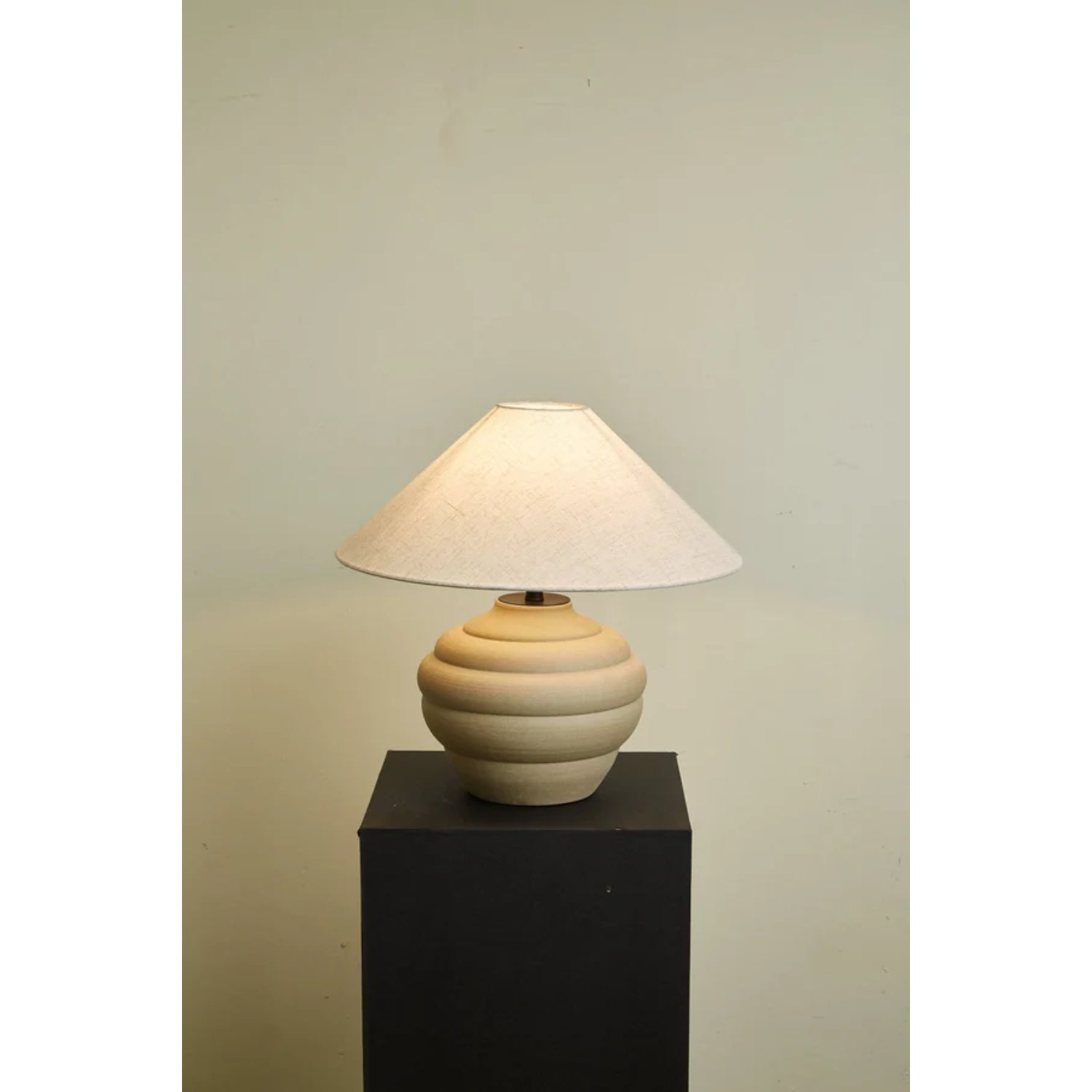 Clasmo Table Lamp