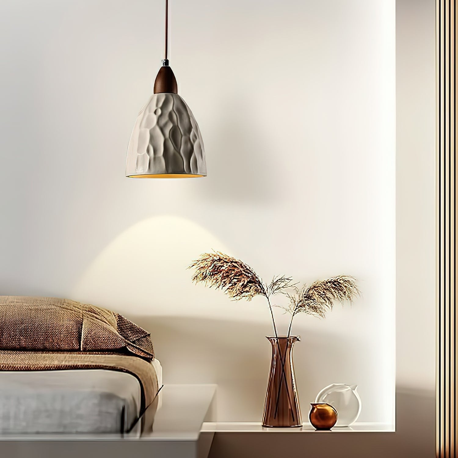 Robusca Pendant Light