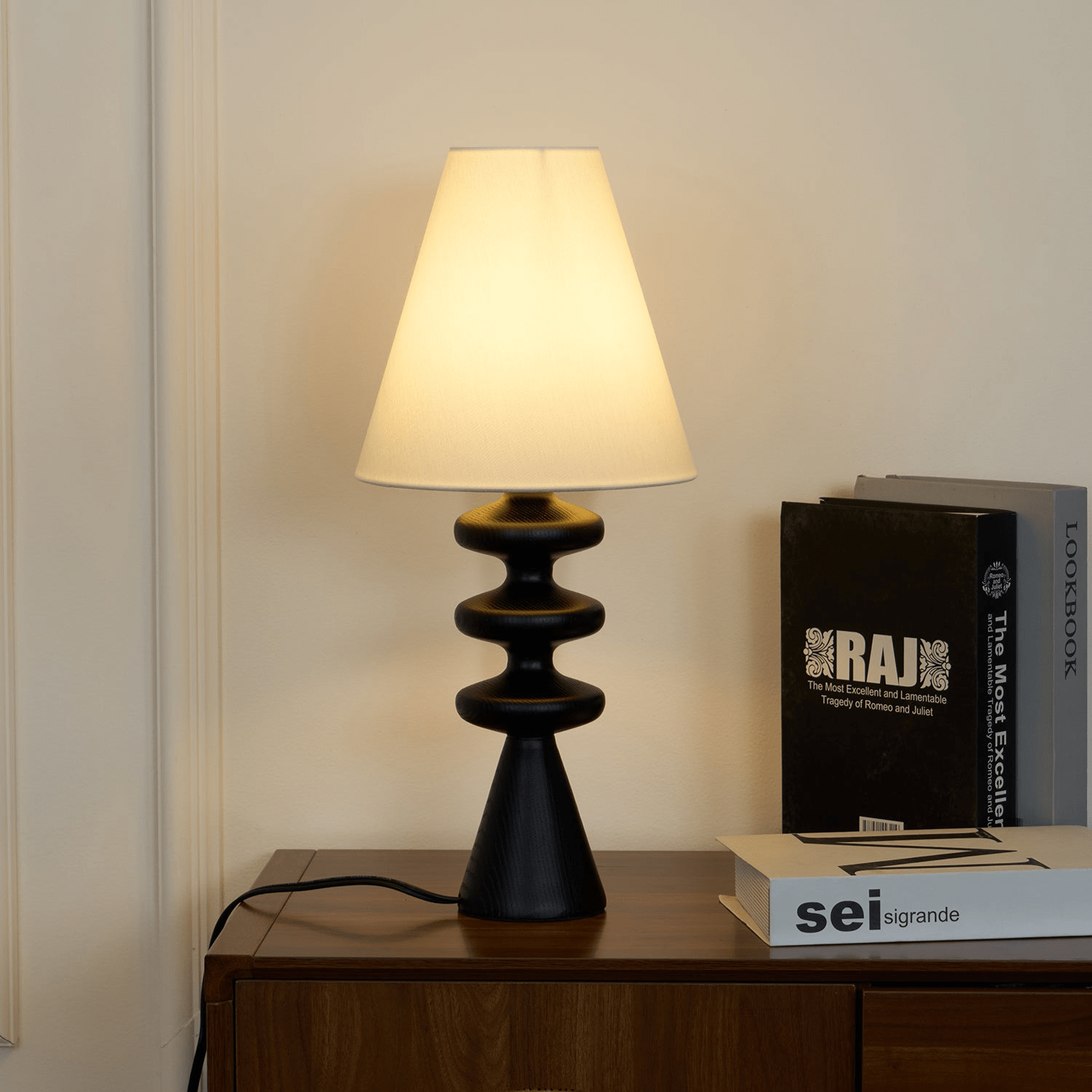 Mys Wooden Table Lamp