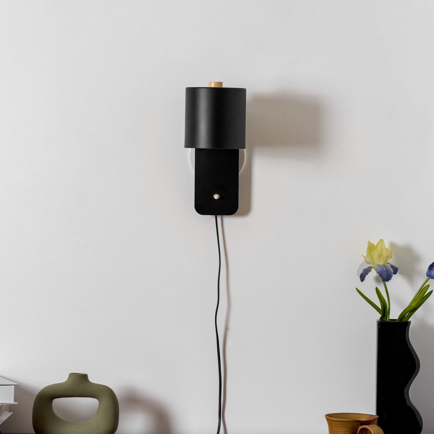 Lome Rotatable Wall Light