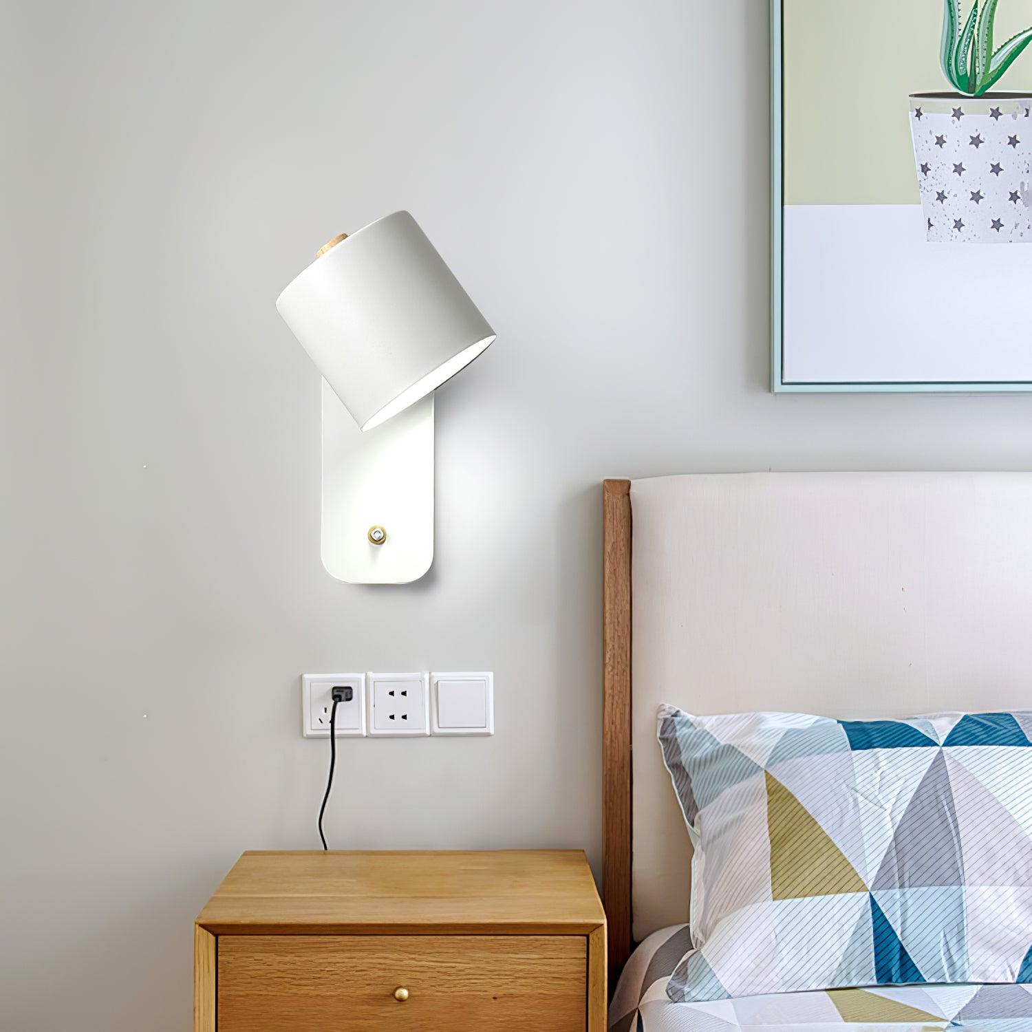 Klusy Rotatable Wall Light