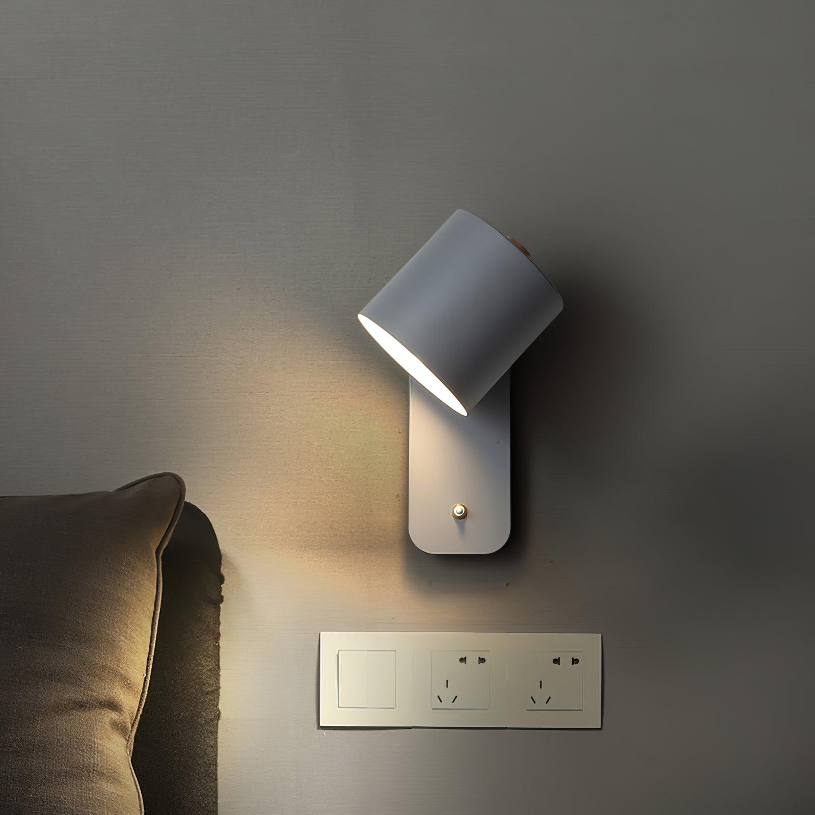 Klusy Rotatable Wall Light