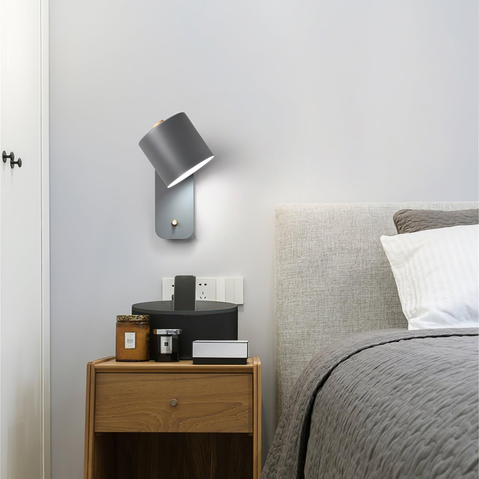 Klusy Rotatable Wall Light