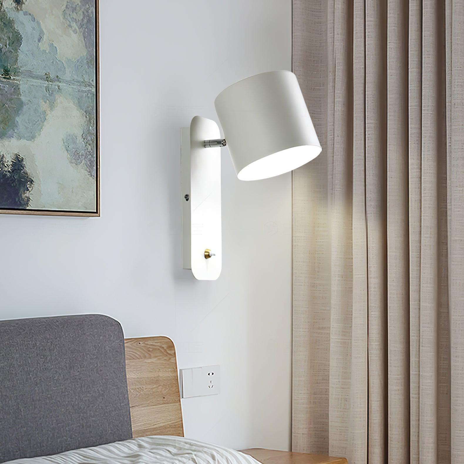 Klusy Rotatable Wall Light