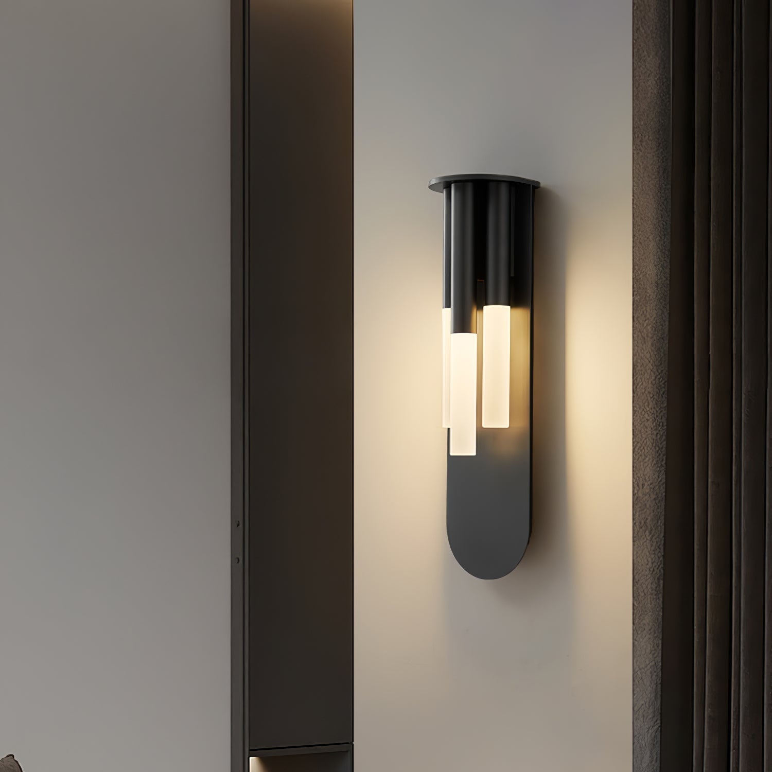 Rossan Wall Light