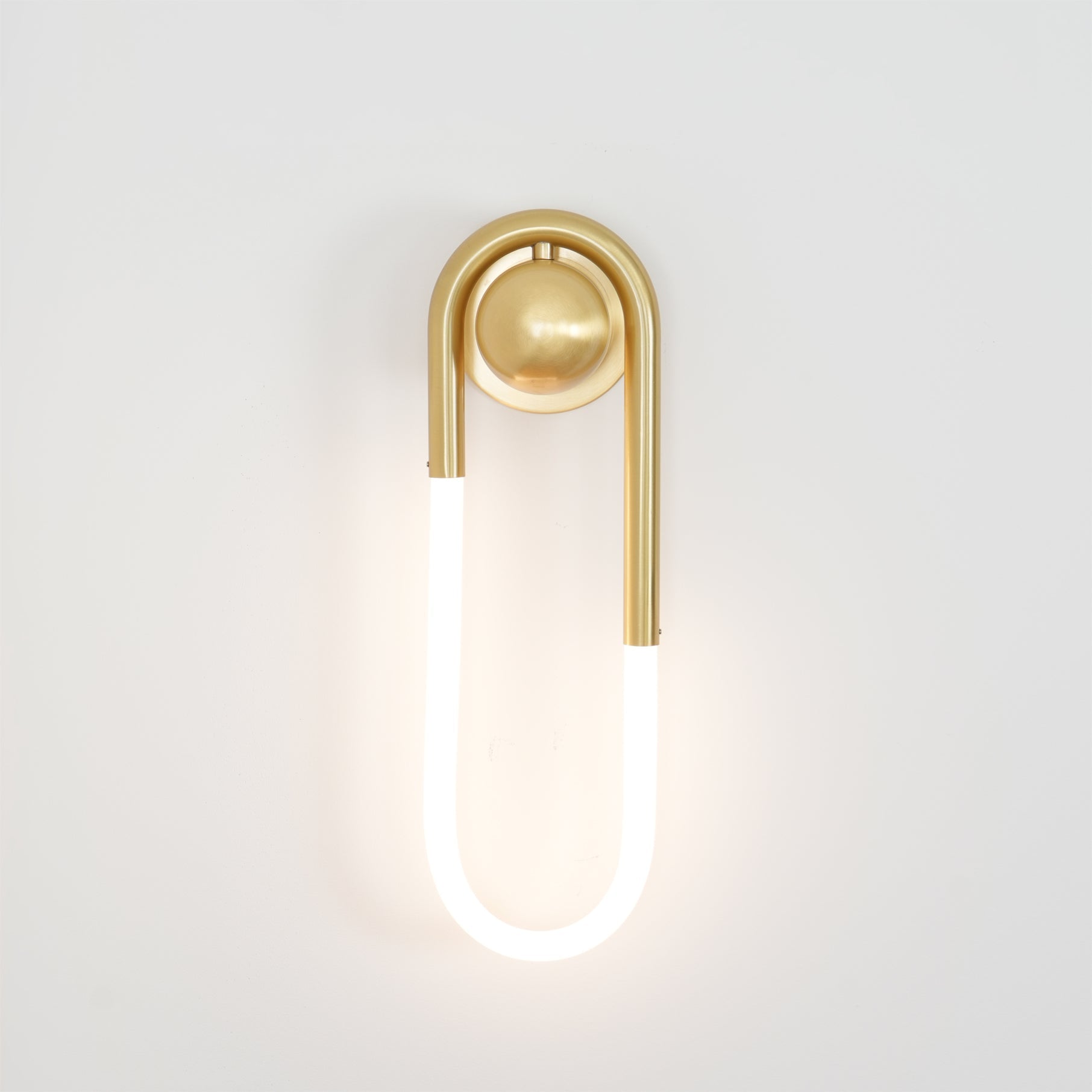 Paxanro Loop Wall Light