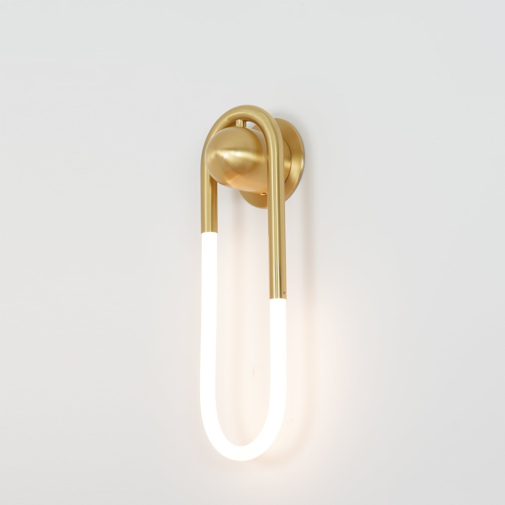 Paxanro Loop Wall Light