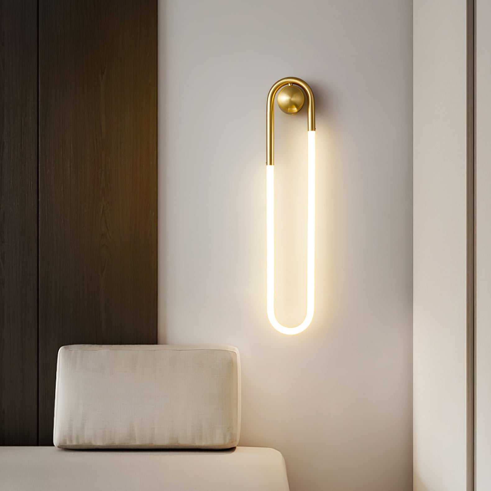 Paxanro Loop Wall Light