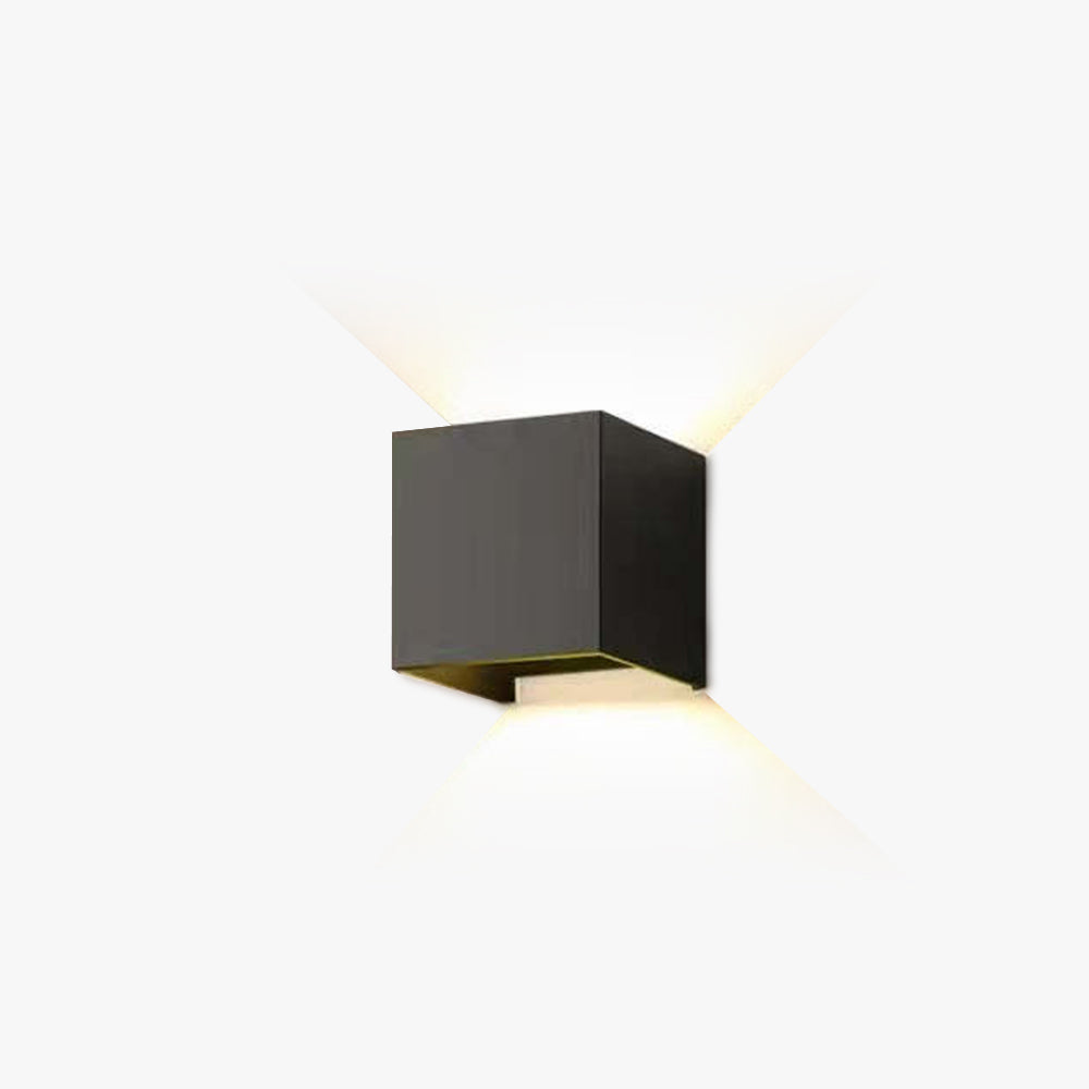 Tavey Outdoor Wall Light