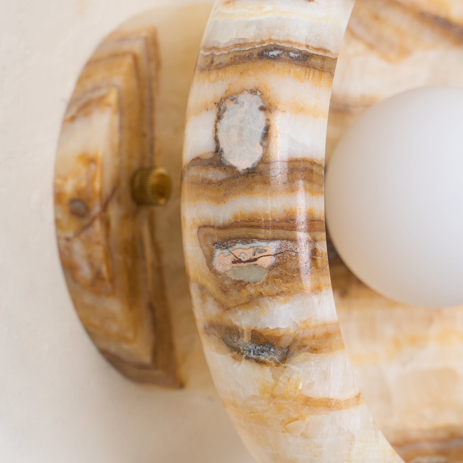 Sylvek Wall Light