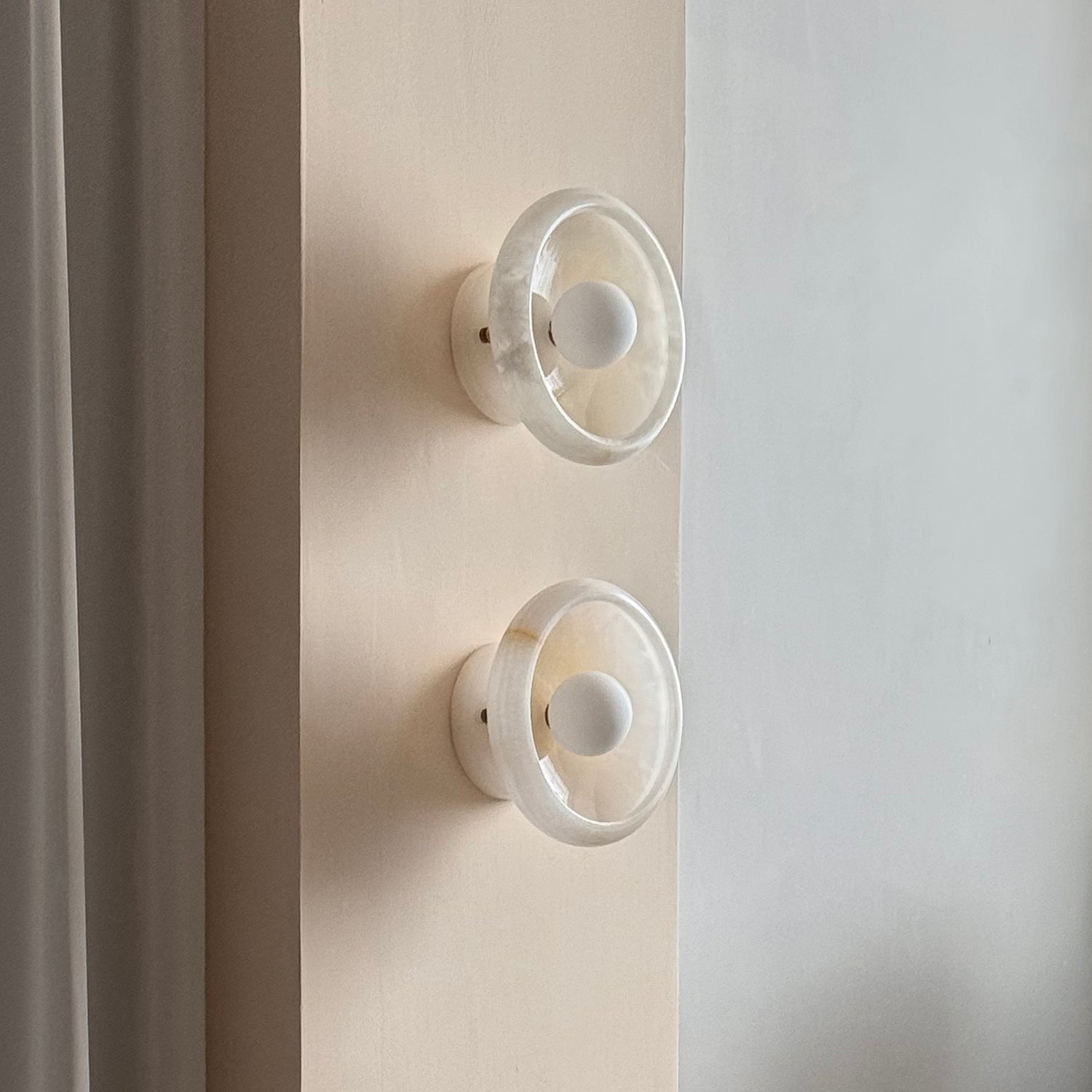 Sylvek Wall Light