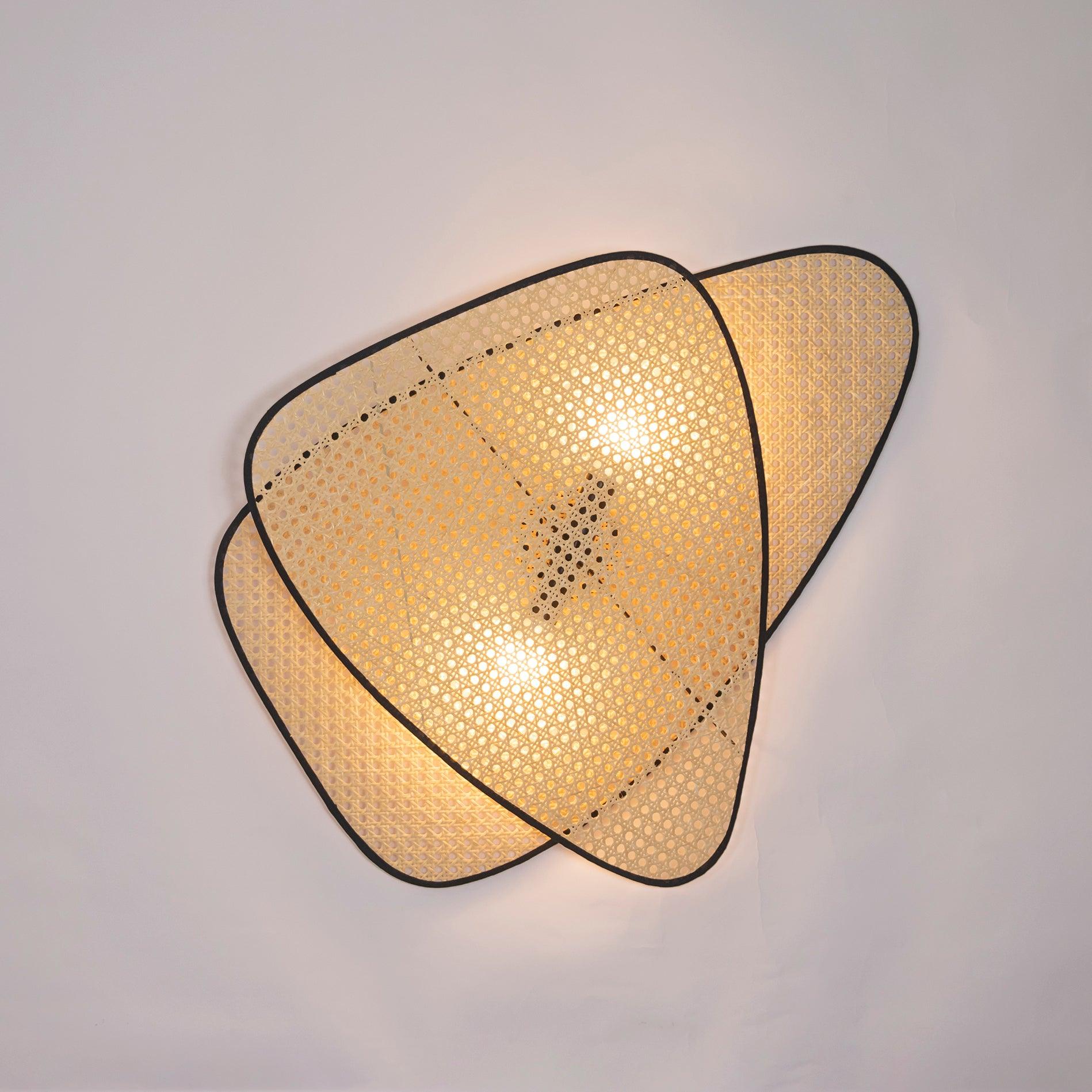 Mavina Wall Light