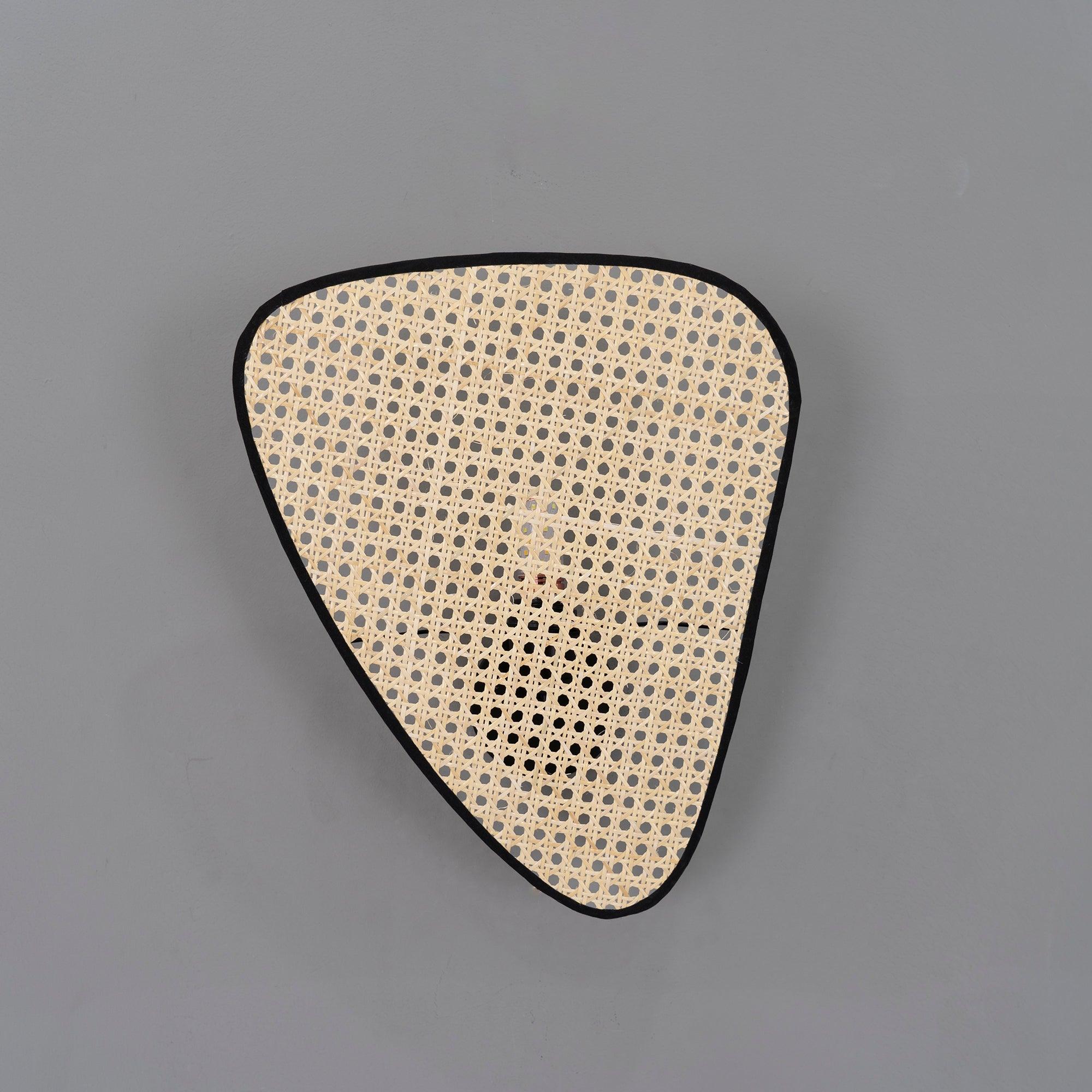 Mavina Wall Light