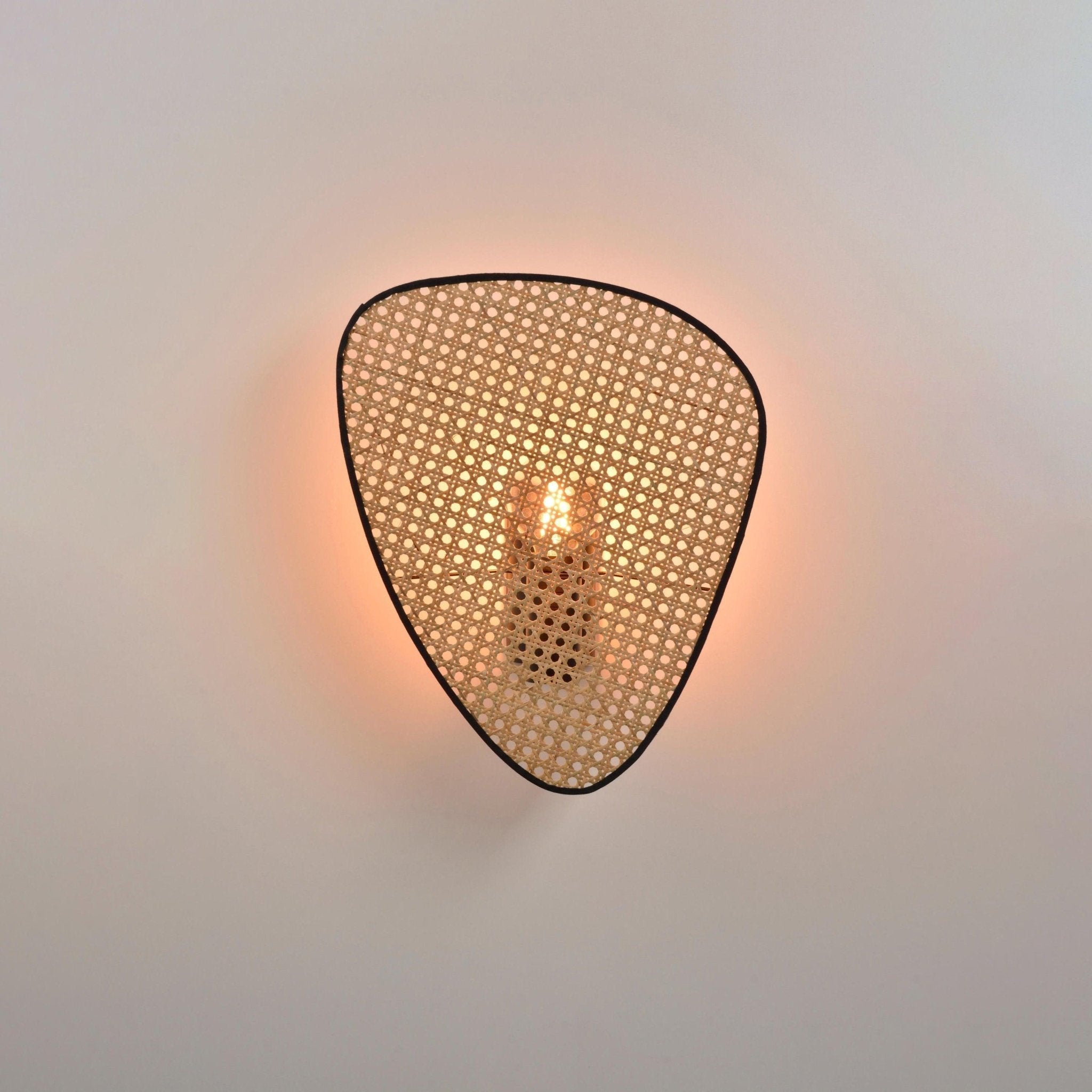 Mavina Wall Light