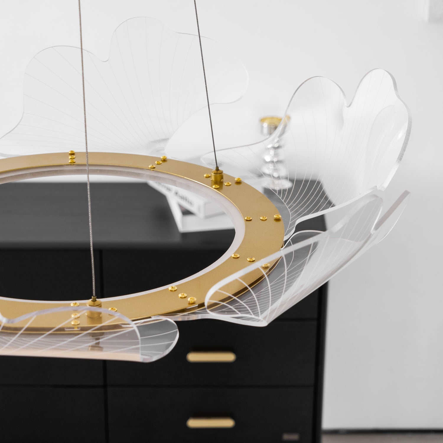 Kelltoney Leaf Chandelier
