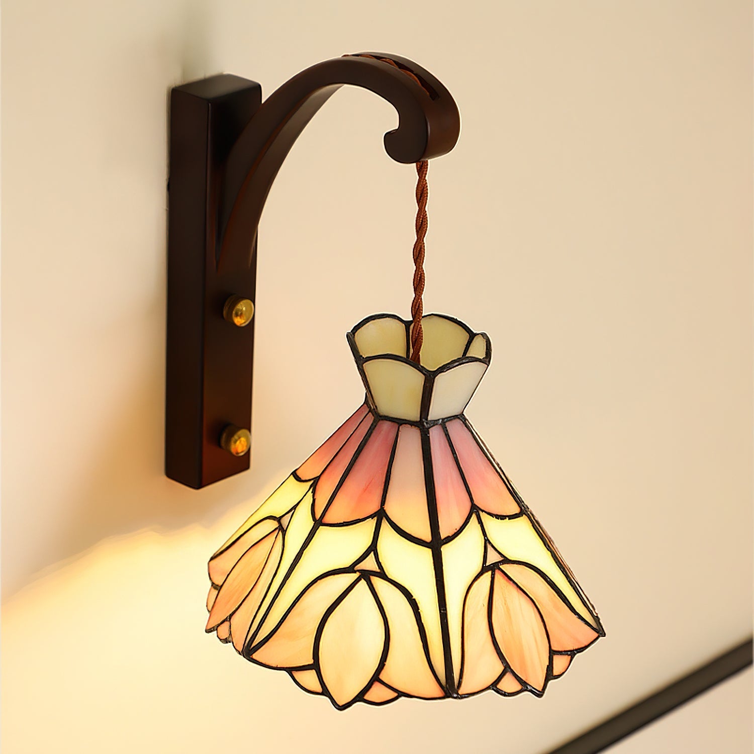 Sadena Tiffany Wall Light