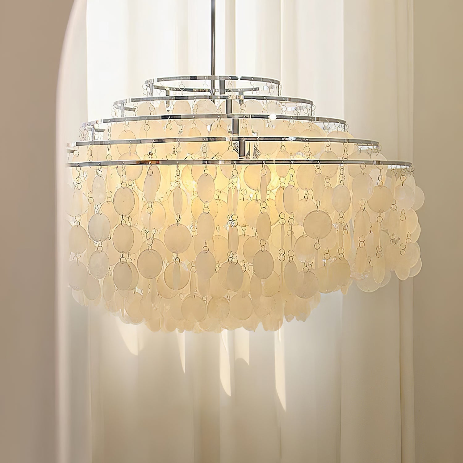 Qanserrino Chandelier