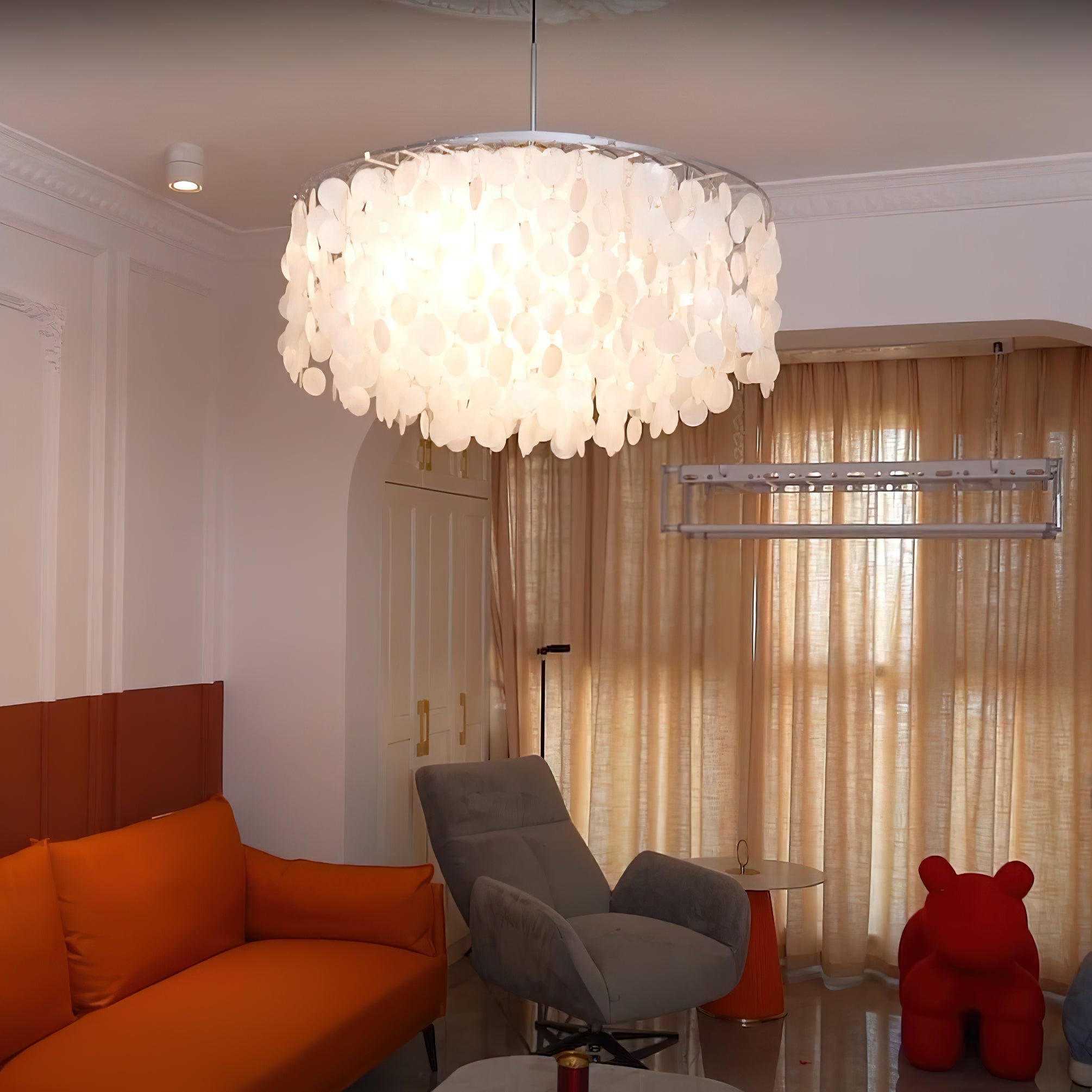Qanserrino Chandelier