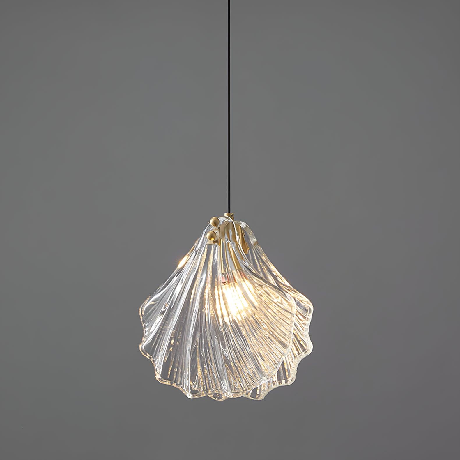 Nalina Shell-Shaped Pendant Light
