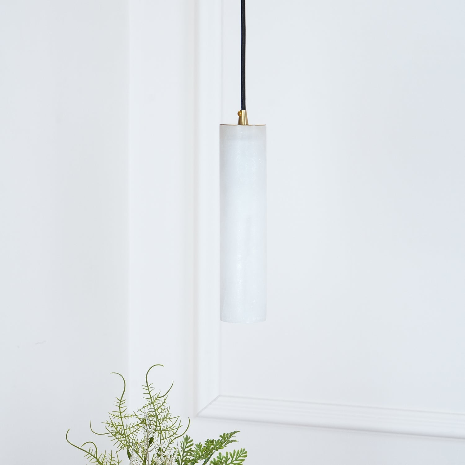 Virello Alabaster Pendant Light