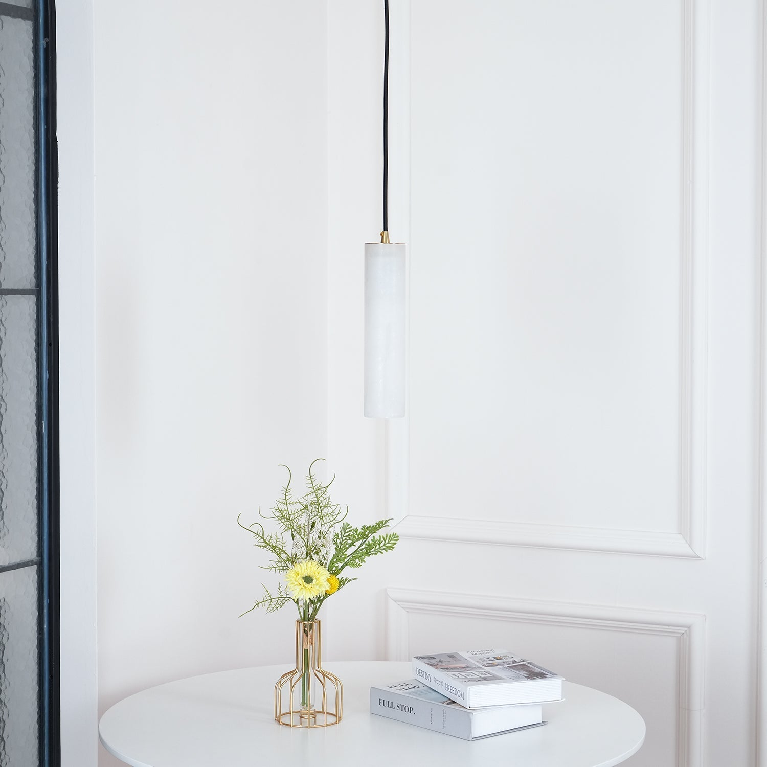 Virello Alabaster Pendant Light