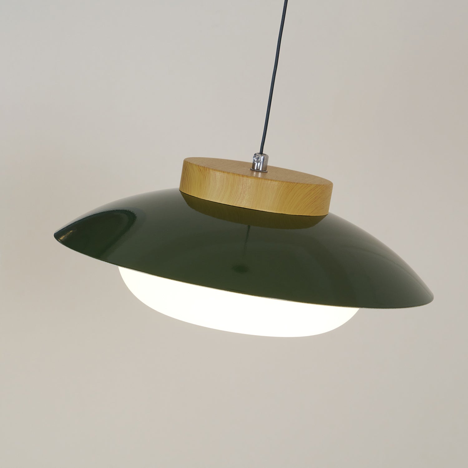 Kanser Pendant Light