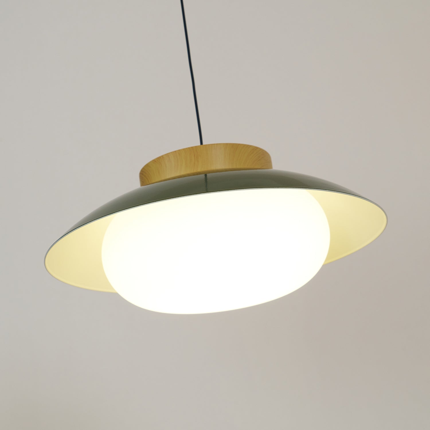 Kanser Pendant Light