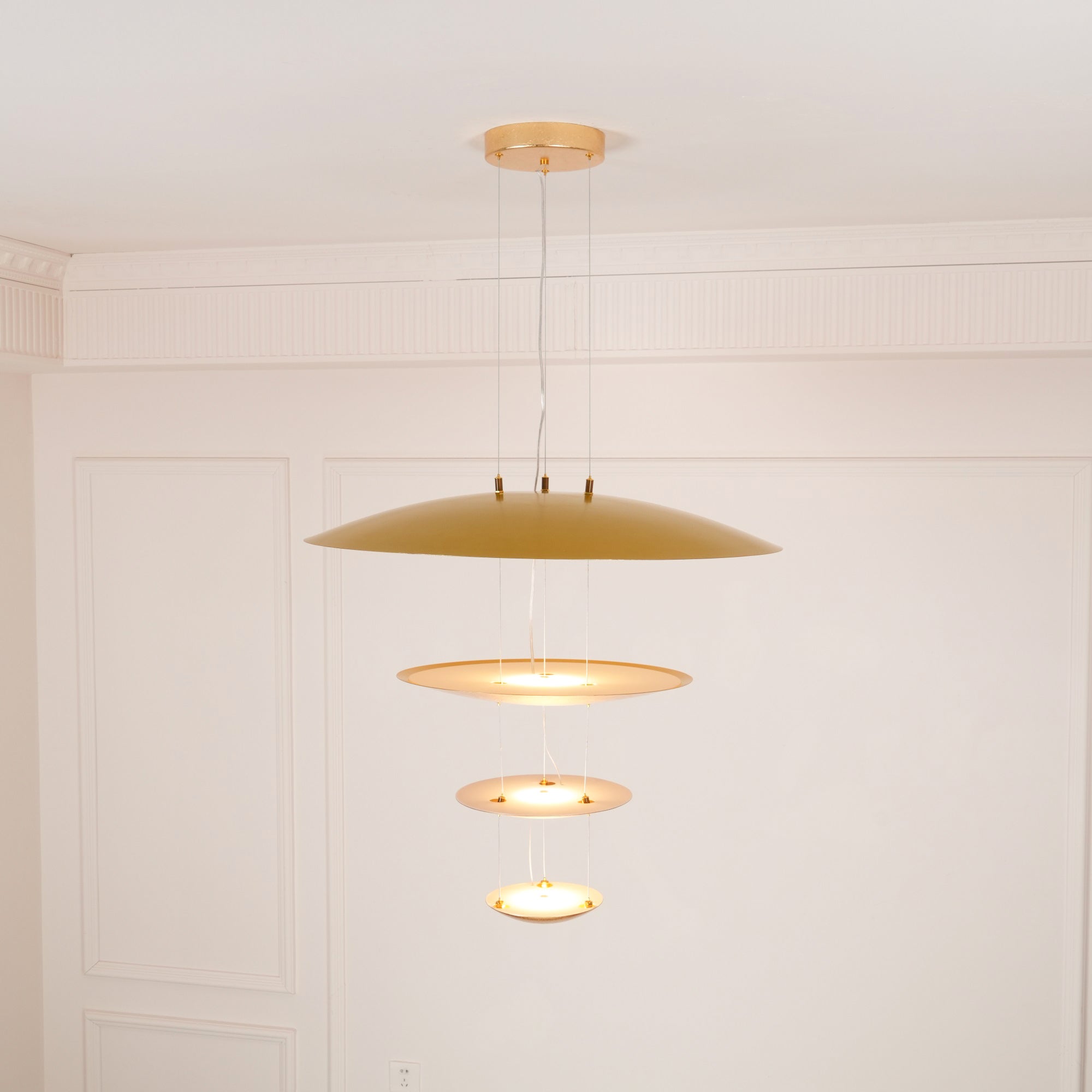 Quazo Disc Pendant Light