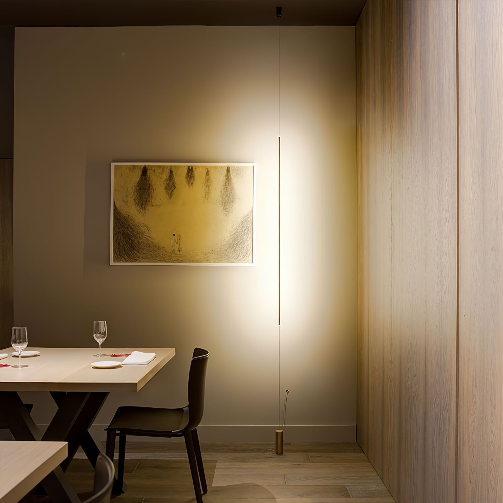 Tolvero Floor to Ceiling Light