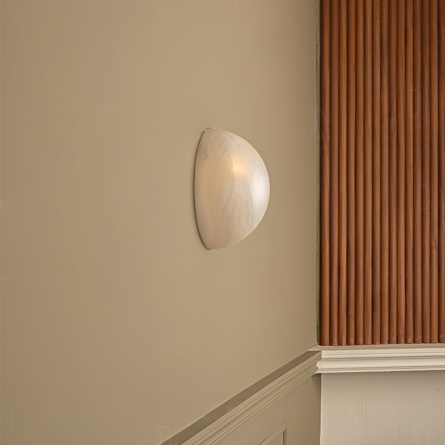 Clobe Alabaster Wall Light