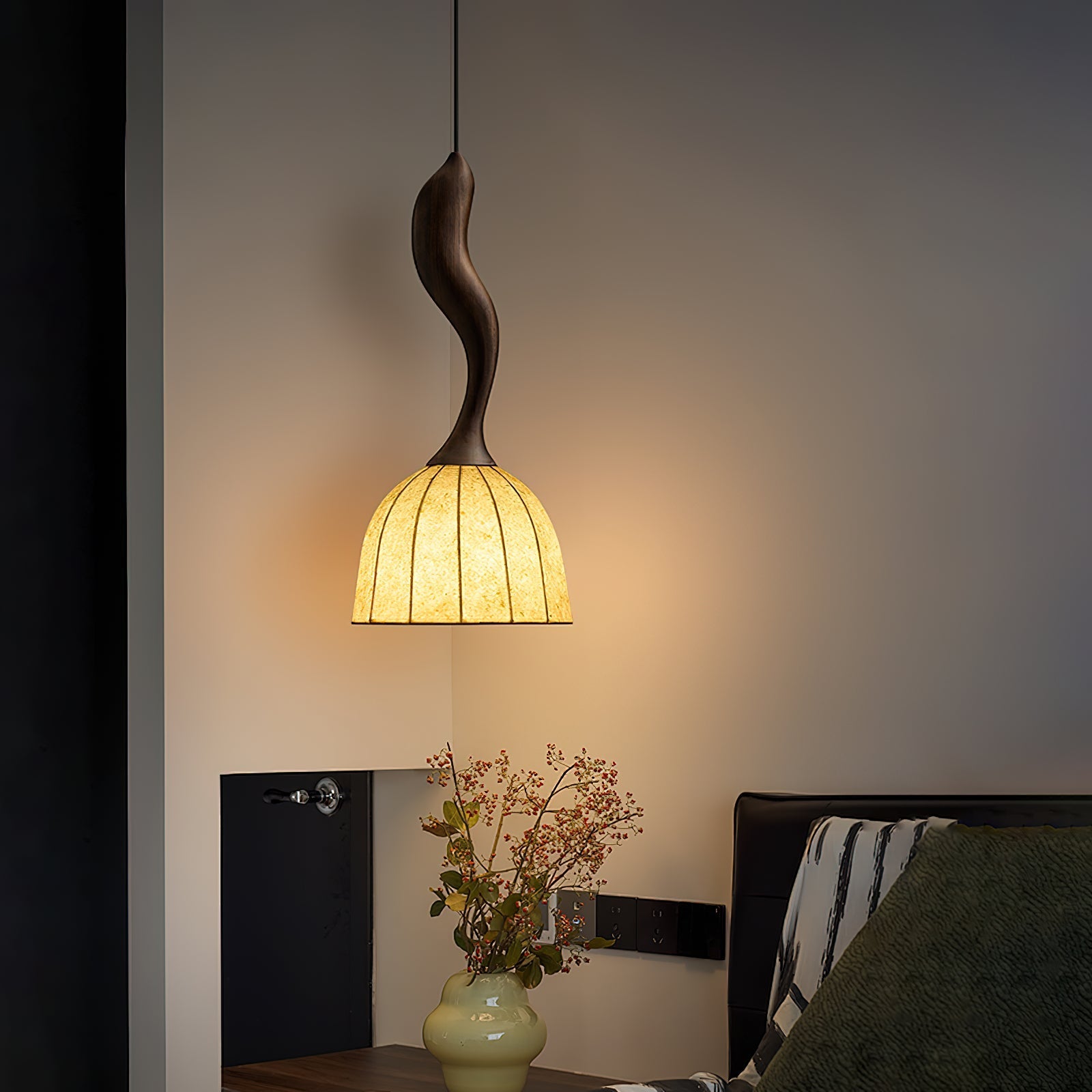 Selinto Wooden Pendant Light